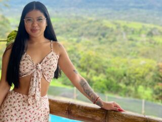 BiancaLoo's Chaturbate live cam girls Profile Image